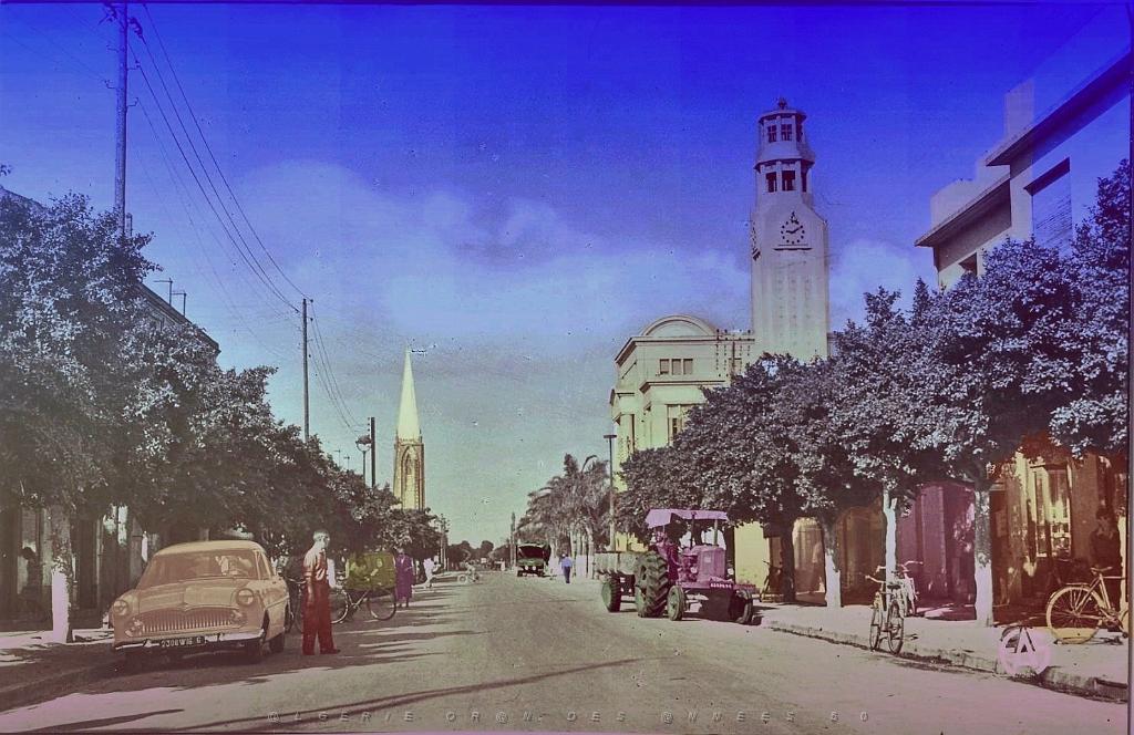 Hammam-bou-hadjar 524- Avenue Republique.jpg